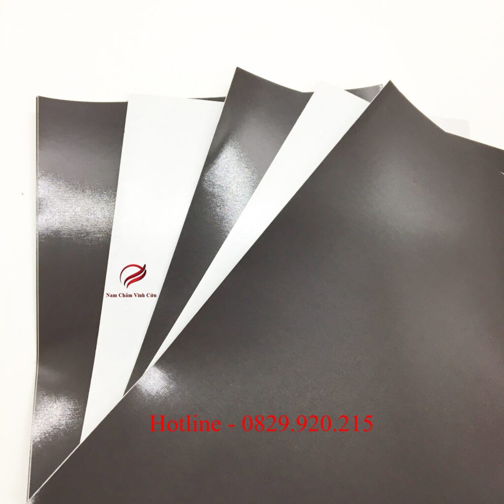 NAM-CHAM-DEO-TRONG-GIANG-DAY