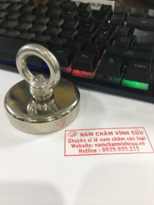 nam-cham-khuyen-moc-treo