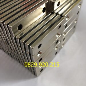 NAM-CHAM-NOI-THAT-GAN-CUA