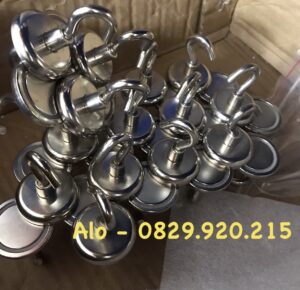 nam-cham-moc-treo-do