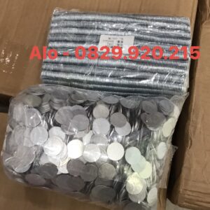 nam-cham-lap-hop-cung